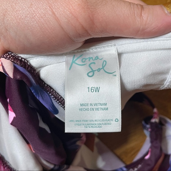 Kona Sol Floral Ruffle Shoulder One Piece Swimsuit Size 16W NWT - Picture 10 of 14